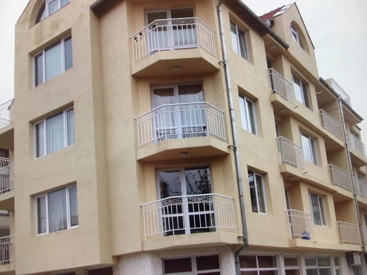 Апартамент Освободител Πομόριε Εξωτερικό φωτογραφία